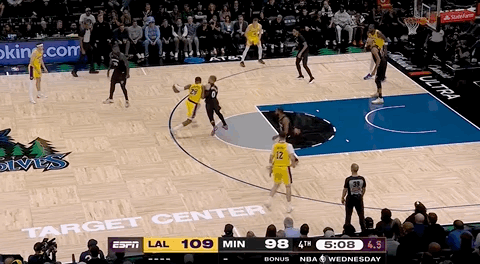 LOL官网入口 -赛地聚焦——欧超杯今晚热度飙升，萨克拉门托国王绝杀压哨，赛场秩序良好，更衣室氛围转暖的简单介绍